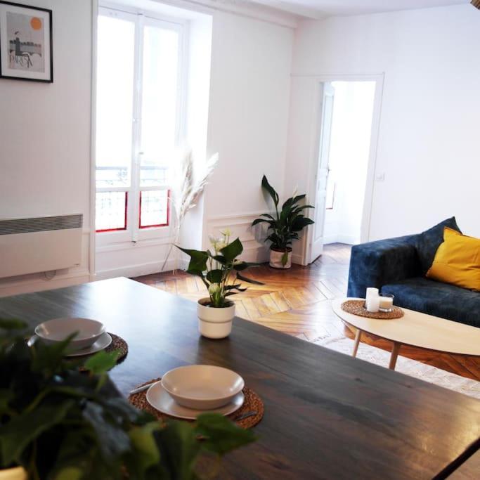 Appartement Haussmanannien Cosy - Republique Paris Luaran gambar